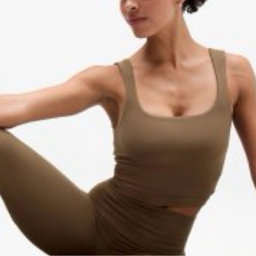 Athleta NWT Transcend Square Neck Crop Sports Bra D-DD. Size: LARGE Color: Clay